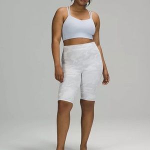 NWOT Lululemon Wunder Under 10” Short *Ribbed